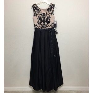 Betsy & Adam Cream and Black Tie Front formal Gown